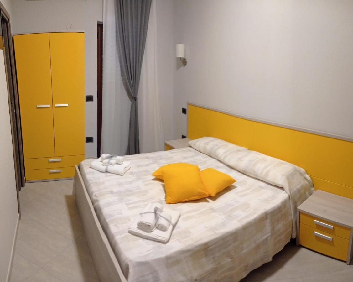 Affittacamere Borgata Marina Roseto Capo Spulico Exterior foto